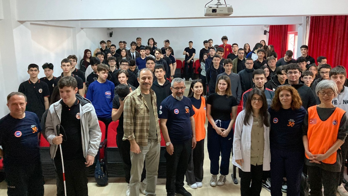 Okulumuzda deprem eğitimi semineri verildi...